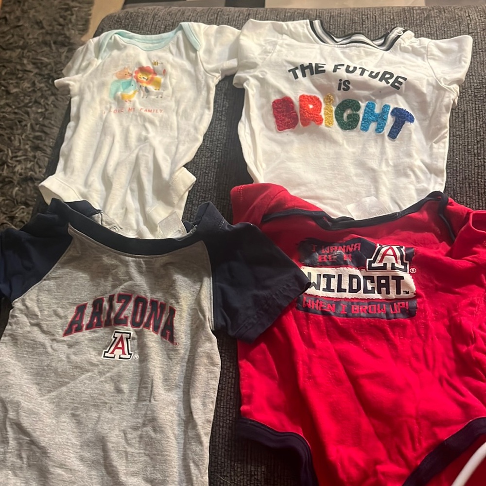 I’m selling boy clothes